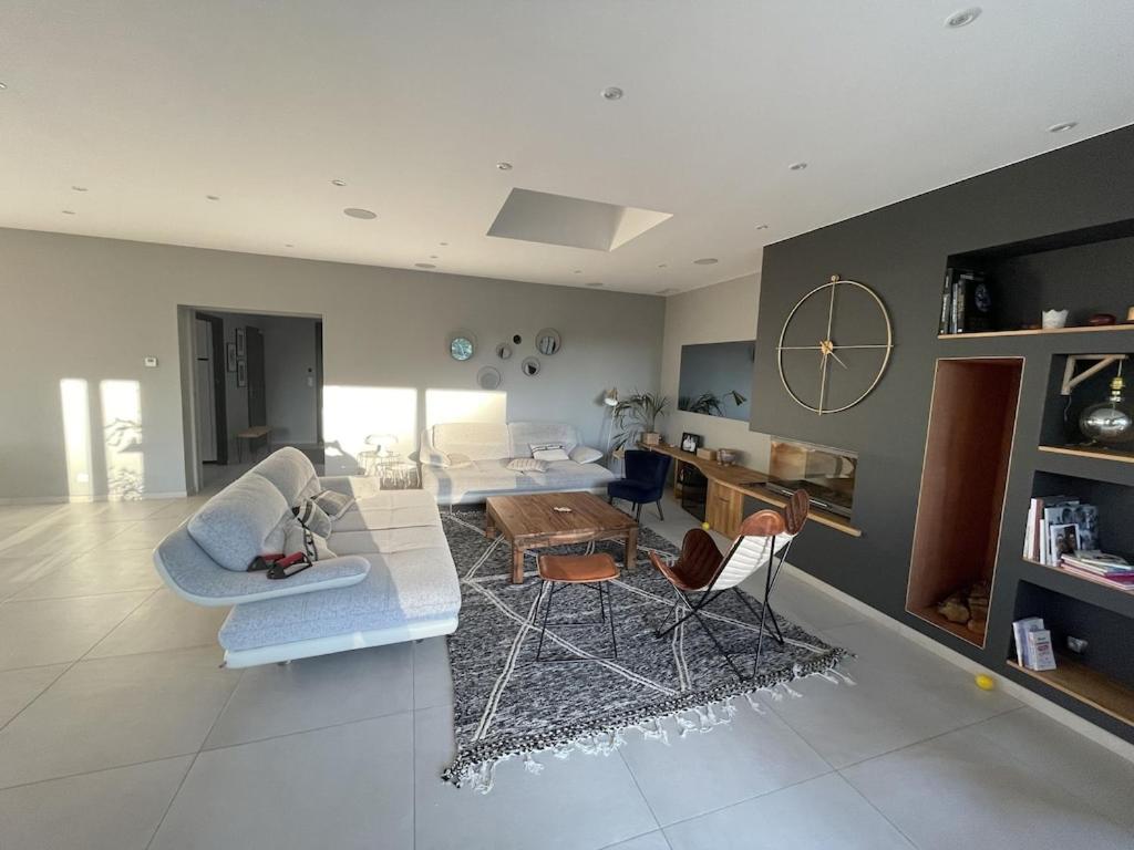Grande Villa De Luxe Périgueux Esterno foto